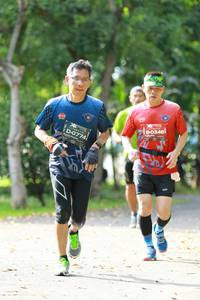 BIB: 346, 0774
                            <button type="button" onclick="openModal(5130366)" class="btn btn-primary btn-sm float-right btn-popup" data-toggle="modal" data-target=".modal-high-quality">
                        <i class="fas fa-shopping-cart"></i> Add to Cart
                    </button>
                                            <button type="button" onclick="isThisMe(5130366, true)" class="btn btn-success btn-sm float-right btn-popup btn-isme hidden" data-toggle="tooltip" data-placement="bottom" title="นี่คือรูปของคุณใช่ไหม คลิกที่นี่เพื่อเอาเข้าอัลบั้ม">
                        <i class="fas fa-plus"></i> Add to album
                    </button>
                    <button type="button" onclick="isThisMe(5130366, false)" class="btn btn-warning btn-sm float-right btn-popup btn-isnotme hidden">
                        <i class="fas fa-ban"></i> Remove from album
                    </button>